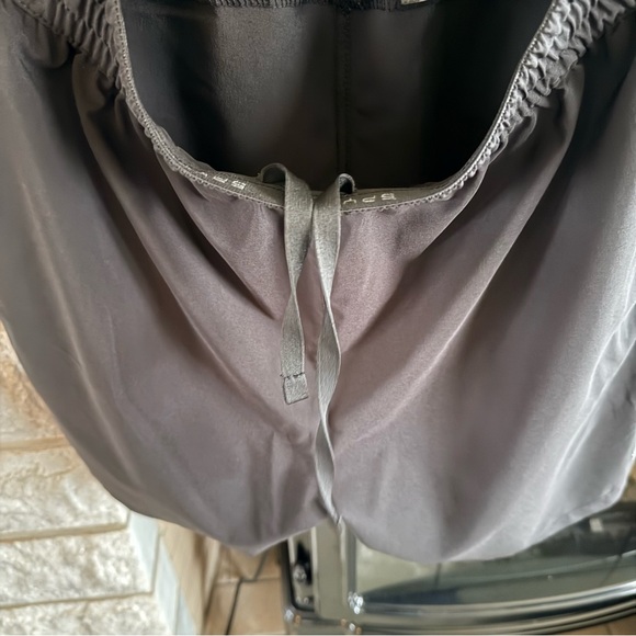 Spyder Active Black Men's Athletic Shorts Zipper Pockets Medium - Picture 4 of 5